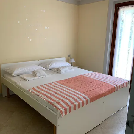 Elma Villa